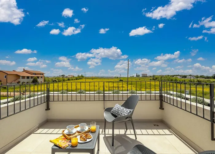 Villa Stella By Interhome Brtonigla