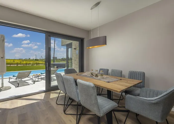 Villa Stella By Interhome Brtonigla