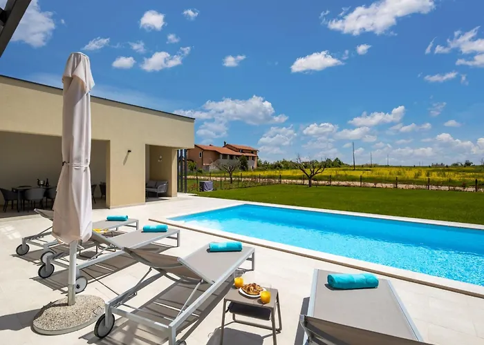 Villa Stella By Interhome Brtonigla